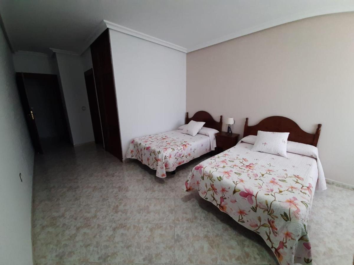 Hostal Restaurante El Abad Abadia Luaran gambar