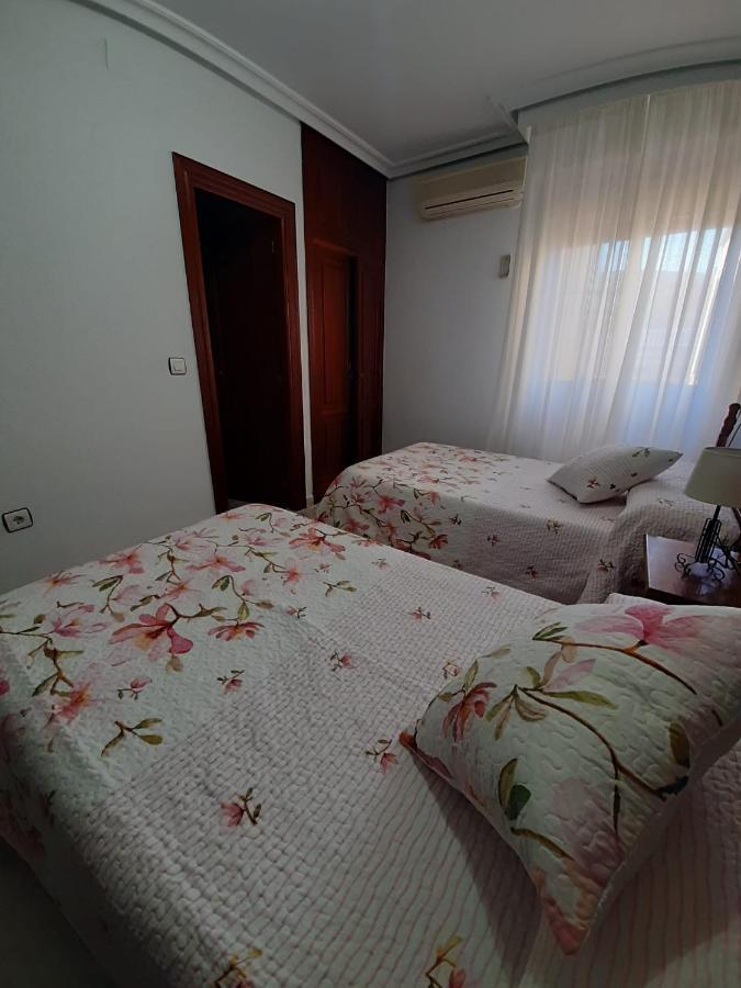 Hostal Restaurante El Abad Abadia Luaran gambar